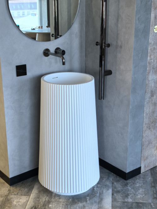 Раковина напольная рифленая Torre Corian 480*480*850 белый