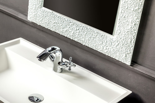 Зеркало AURA 60*90 белое, с подсветкой